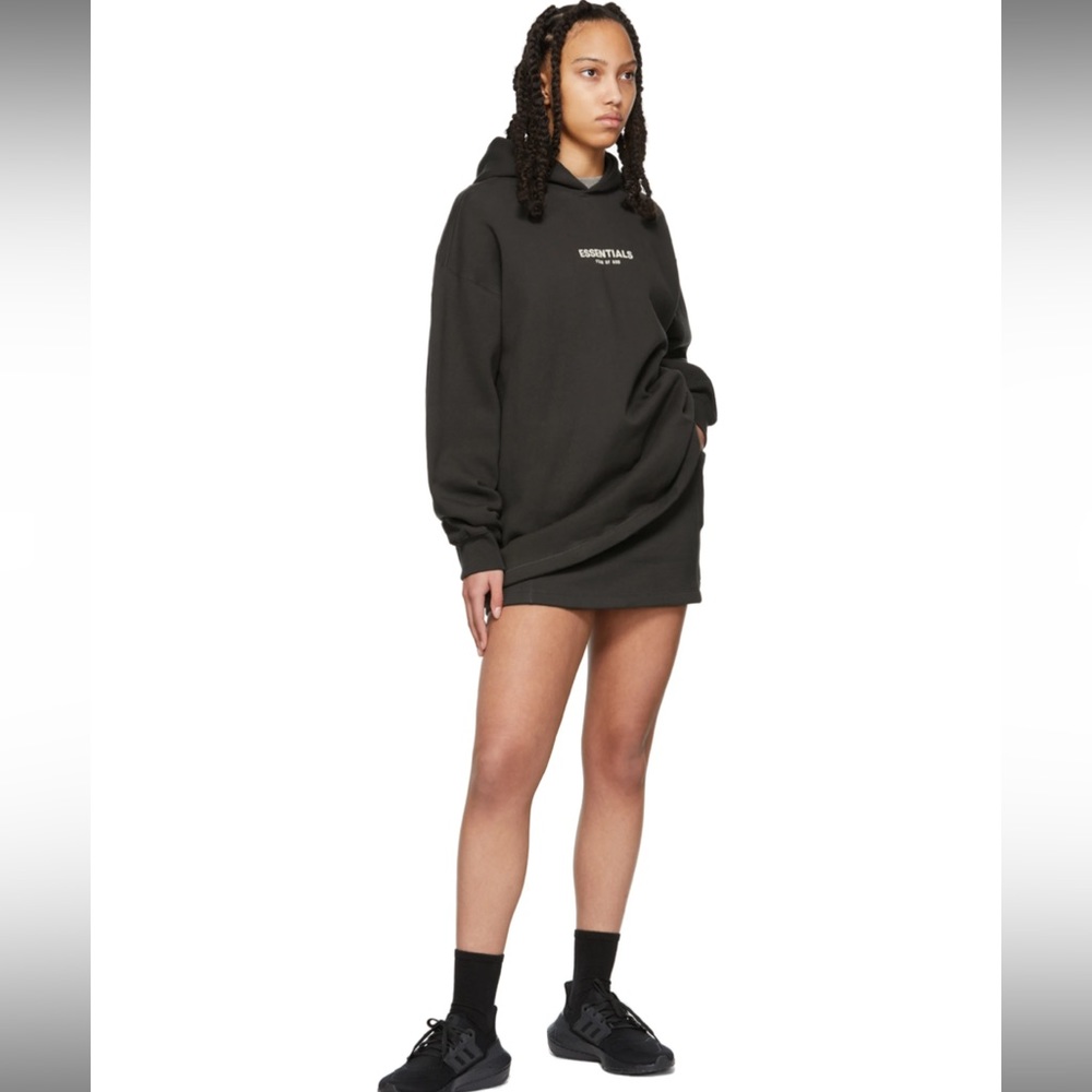 Black Relaxed Hoodie